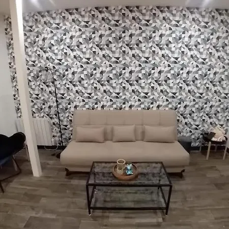 Lovely Ground-floor Appartement