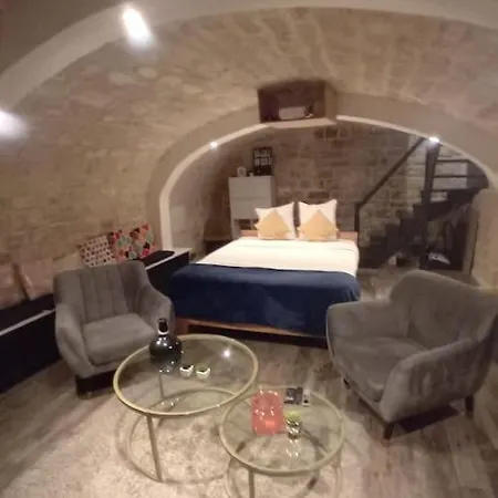 Lovely Ground-floor Paris